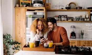 Il est essentiel de bien comprendre les différentes options de financement pour optimiser votre projet immobilier. © santypan - Getty images
