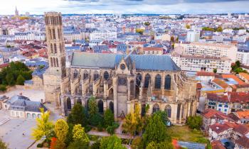 À Limoges, les 2 pièces offrent une rentabilité moyenne de plus de 8 %. © JackF – Getty Images