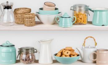 Faut-il adopter les rangements ouverts dans votre cuisine ?
