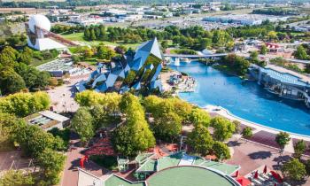 L'accessibilité des communes à proximité du Futuroscope, combinée à un bassin d’emplois stable attire les primo-accédants et les familles souhaitant s’installer près d’un pôle dynamique tout en gardant un budget maîtrisé. © Willy Mobilo - Getty images