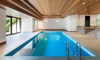 Piscine intérieure