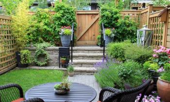 7 astuces pour agrandir visuellement votre jardin