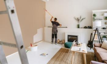 De quelle couleur peindre les murs pour vendre une maison rapidement ?