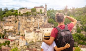 Où poser ses valises en octobre en France