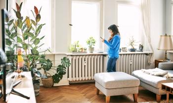 Dépoussiérer vos radiateurs améliore leur performance de jusqu'à 30 %.