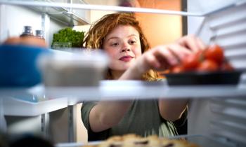 5 remèdes naturels pour lutter contre les mauvaises dans votre frigo.