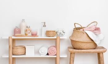 Voici comment optimiser les rangements dans une salle de bain.
