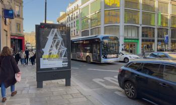 Panneau publicitaire illégal