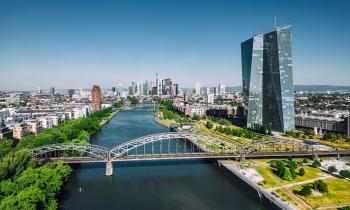 Les taux directeurs de la BCE devraient rester inchangés début 2026