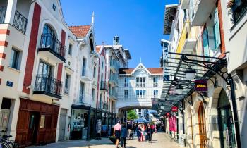 Bien que les prix y soient parmi les plus élevés du littoral, Arcachon un lieu de villégiature incomparable. ©Getty Images