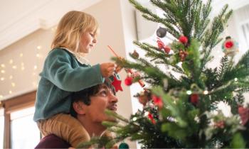 Les 7 styles de sapins les plus tendance pour Noël 2025