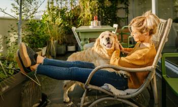 Programmez quelques aménagements pour profiter d'un extérieur agréable dès les premiers beaux jours. © AleksandarNakic - Getty images