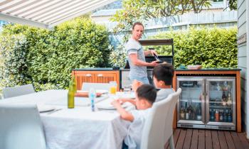 Cuisine extérieure : les 6 tendances 2026 à connaître avant l'été.