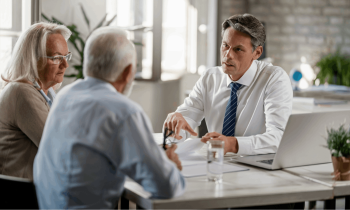 La procuration est utilisée pour se faire représenter par une personne de confiance dans le cadre d'une succession.