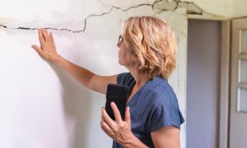 Béton auto-cicatrisant : des bactéries pour réparer les fissures de votre maison.
