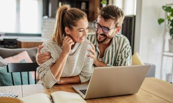 Certains profils peuvent bénéficier d’un financement sans apport lorsque leur situation est jugée solide et stable. © blackCAT - Getty Images
