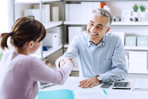 Les anciens malades ne seront plus obligés de signaler leur pathologie. © StockPhotoPro Assurance emprunteur : le « droit à l’oubli », pour les anciens malades, entre en vigueur