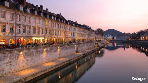À Besançon, les loyers des locations vides reculent de 3,3 % sur 1 an. ©Mihai-Bogdan Lazar Location : Top 5 des villes où les loyers ont le plus baissé en 1 an