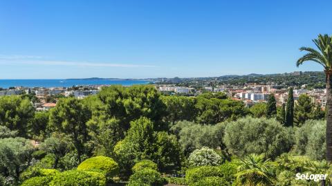 «  A Cagnes-sur-Mer, les biens avec vue sur mer se vendent à des prix élevés  »