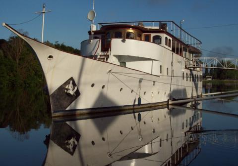 Offrez-vous le yacht de Winston Churchill !