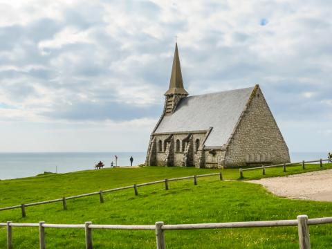 Eglises, chapelles, couvents, la vente de biens religieux cartonne !