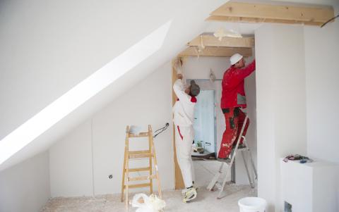 L’accord de subvention pour vos travaux n’est pas automatique et relève d’une appréciation de l’ANAH. ©Halfpoint Les aides de l’ANAH pour financer les travaux d’amélioration de l’habitat