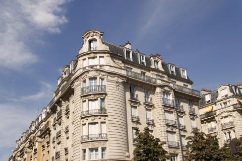 La location de logements meublés de moins de 80 m² ne sera plus exonérée d'impôt. © Atlantis Aides à l'achat, taxes... Ce qui change ou ne change pas dans l'immobilier en 2017