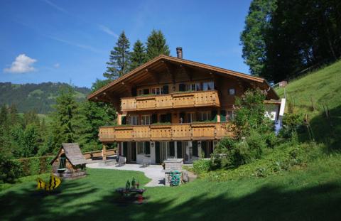 Johnny Hallyday vend son chalet suisse