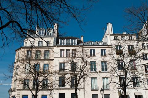 Discrimination au logement, Paris signe une charte avec les agences immobilières