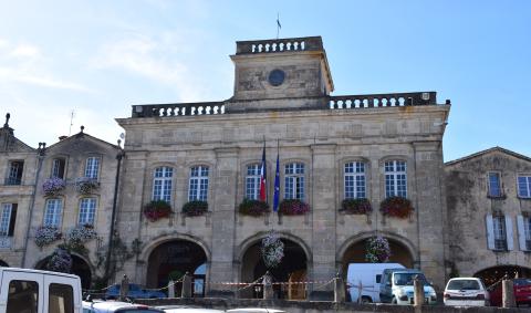 Gironde : vivre et travailler dans la petite ville de Bazas, le bon équilibre !