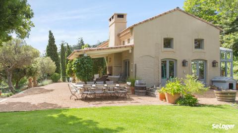 « La Môle, un petit village calme du Var jouissant d’une bonne cote »