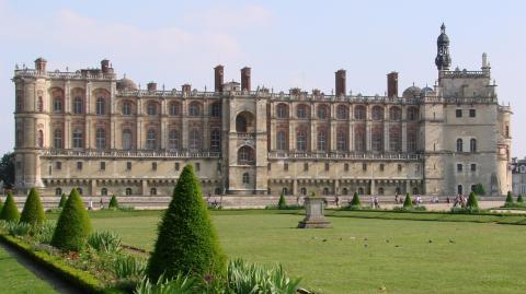Le château, où naquit Louis XIV, n'est pas à vendre, il s'est reconverti en musée d'archéologie. © nrfPictures Maison de luxe à Saint-Germain-en-Laye, l'enracinement dans un fief royal