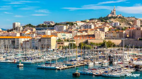 « A Marseille , il règne dans le 5e arrondissement un esprit de village »