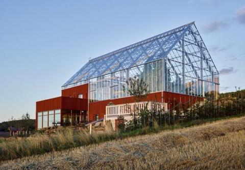 Cette maison écologique produit de la nourriture, de l'énergie et recycle les déchets !