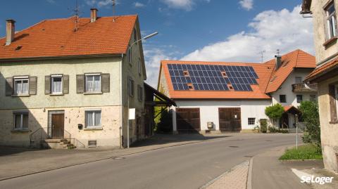 Est-il possible d’installer des panneaux photovoltaïques en zone classée monument historique ?