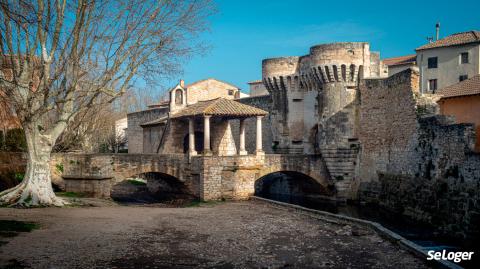 « L'immobilier à Pernes-les-Fontaines attire de nombreux acheteurs »