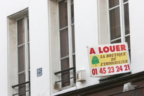 Les frais d’agence pour la location divisée par deux à Paris