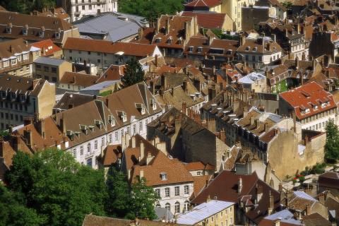 Les Français disent oui pour surélever leur immeuble et diviser leur jardin