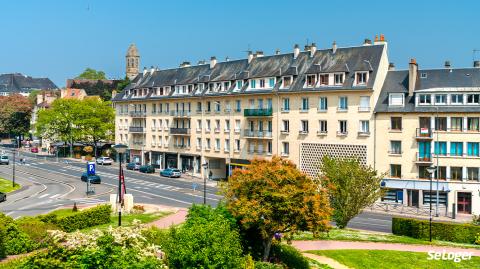 Combien devez-vous  gagner pour louer une pièce en plus dans votre ville ? 