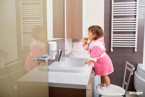 Comment aménager une salle de bains adaptée à vos enfants ?
