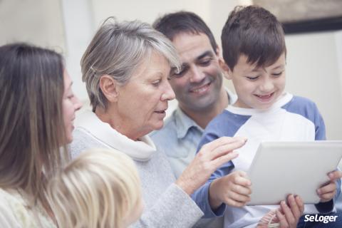 Mes parents vieillissent, comment les aider à distance ?