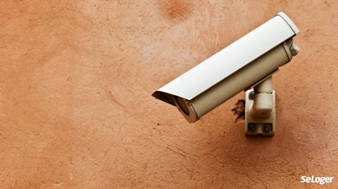 Avez-vous le droit d'installer une vidéo surveillance sur la façade d'une maison ?