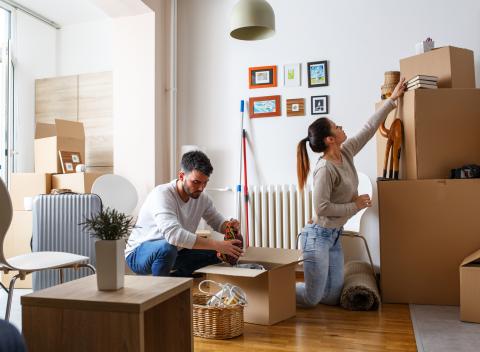 Comment procéder au démontage des meubles avant un déménagement ?