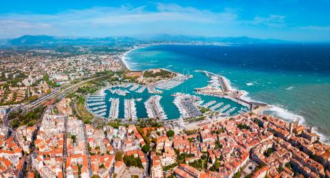 <em>Modifier Article</em> Cannes vs Antibes : le match immobilier !