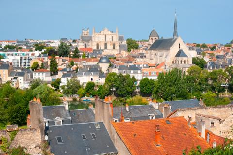 <em>Modifier Article</em> Poitiers attire les investisseurs parisiens, bordelais et désormais nantais !