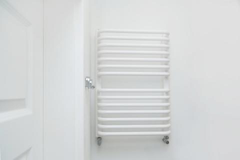 <em>Modifier Article</em> Quel radiateur sèche-serviettes choisir pour votre votre salle de bains ?