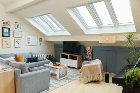 Deux verrières 3en1 VELUX pour un salon lumineux