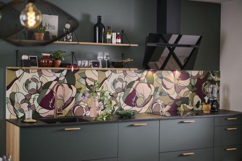 Crédence fleurie avec la collection PIMP de Cuisinella