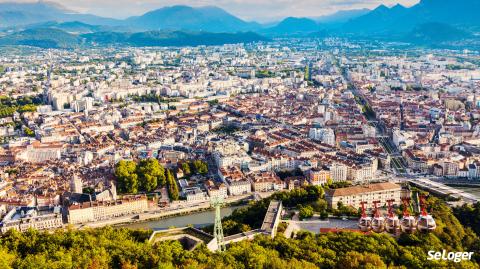 Panorama sur la ville de Grenoble.