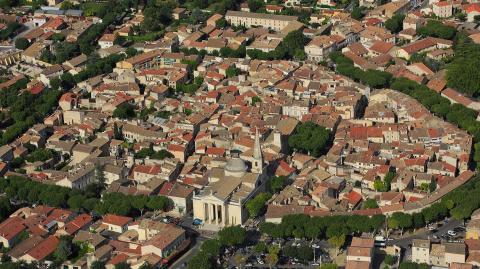 vue-aerienne-saint-remy-de-provence-seloger